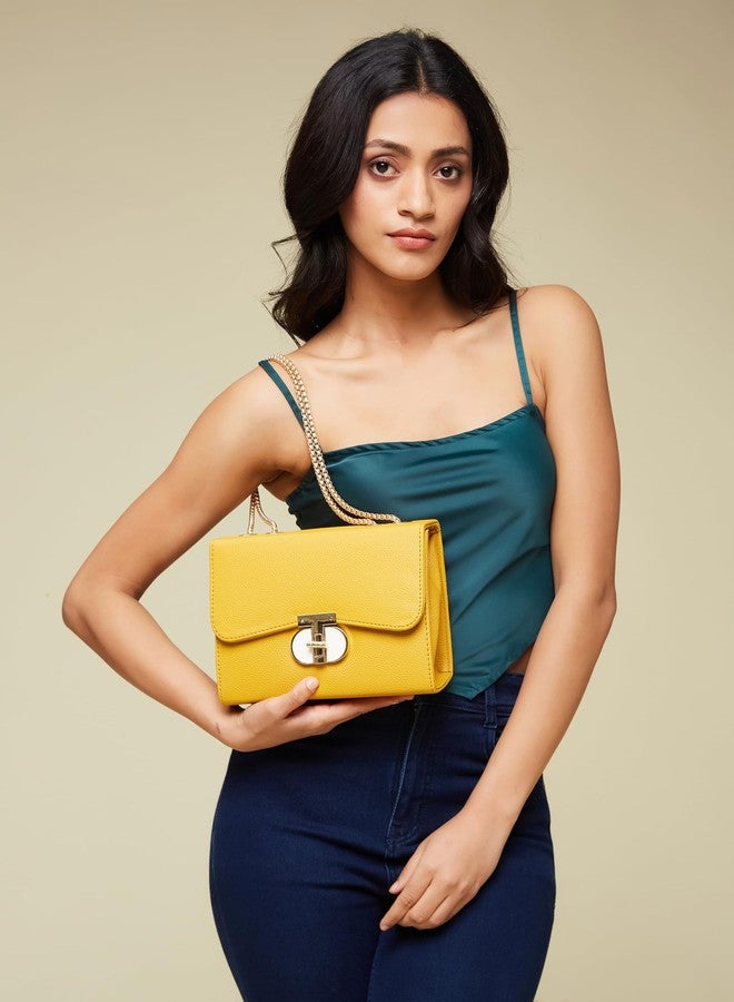 فارجو حقيبة كتف نسائية من الجلد الصناعي من فارجو (أصفر) - Image 2